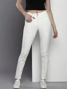 Calvin Klein Jeans Women Skinny Fit Stretchable Jeans