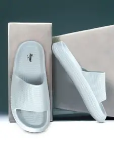 Paragon Men Textured Lightweight Rubber Sliders