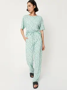 max Green & White Floral Printed Pure Cotton Night Suit