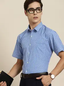 Hancock Men Slim Fit Gingham Checks Wrinkle Resistant Opaque Formal Shirt