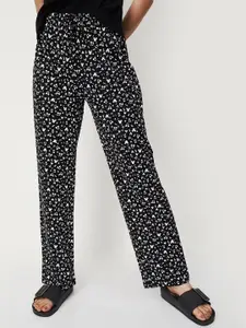 max Women Black & White Mickey Mouse Printed Pure Cotton Lounge Pants
