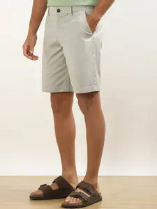 Andamen Men Mid-Rise Cotton Chino Shorts