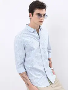HIGHLANDER Blue Geometric Printed Slim Fit Cotton Casual Shirt
