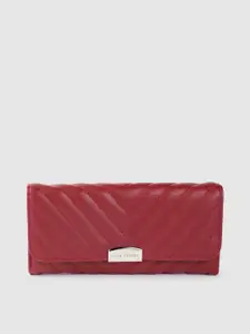 Lino Perros Women Geometric Textured Envelope Wallet with Quilted Detail