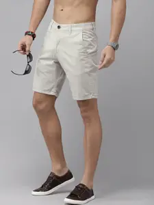 Roadster Men Solid Chino Shorts