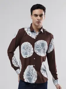 Snitch Brown & White Slim Fit Abstract Printed Casual Shirt