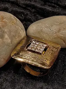 FEMMIBELLA Gold-Plated AD-Studded Finger Ring