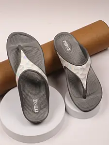 NEOZ Women Printed Open Toe LEVIREX Thong Flip-Flops