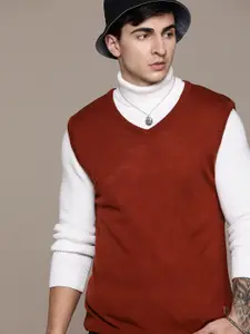 The Roadster Lifestyle Co. Solid V-Neck Acrylic Sweater Vest