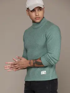 The Roadster Lifestyle Co. Geometric Self-Design Turtle Neck Acrylic Pullover