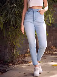 KASSUALLY Women Slim Fit High-Rise Light Fade Stretchable Jeans