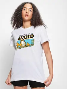 Bewakoof x Official Garfield Merchandise Avoiding Responsibilities Print Boyfriend T-shirt