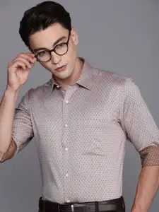 Raymond Textured Slim Fit Pure Cotton Formal Shirt