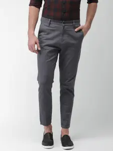 HIGHLANDER Men Grey Tapered Fit Chinos