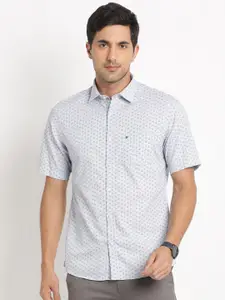 Turtle Relaxed Slim Fit Micro Ditsy Printed Pure Cotton Casual Shirt