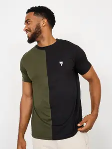 Styli Colourblocked Round Neck Short Sleeves T-shirt