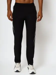 FITINC Men Rapid-Dry Mid-Rise Relaxed Fit Sports Track Pants