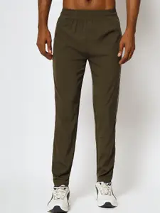 FITINC Men Rapid-Dry Mid-Rise Relaxed Fit Sports Track Pants