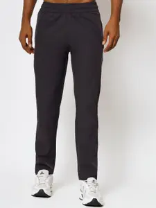 FITINC Men Rapid-Dry Mid-Rise Relaxed Fit Sports Track Pants