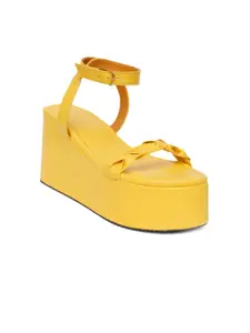 HASTEN HASTEN Yellow Wedge Peep Toes with Bows
