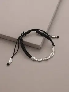Sangria Sangria Silver-Plated Thread Bracelet