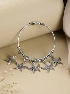 Sangria Sangria Silver-Plated Oxidized Tribal Brass Star Charm Bracelet