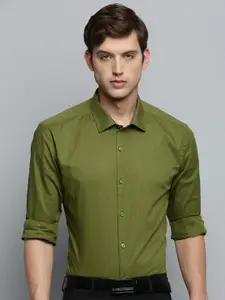SHOWOFF Spread Collar Classic Fit Cotton Formal Shirt