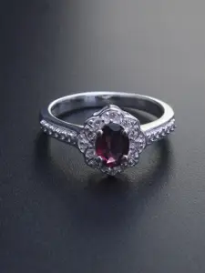 HIFLYER JEWELS 92.5 Sterling Silver Garnet-Studded Finger Ring