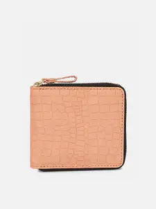 Bagsy Malone Women Textured Zip Around Wallet