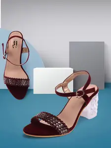 TWIN TOES Red Embellished Party Block Sandals