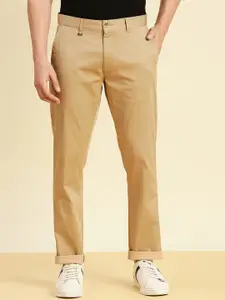 INVICTUS Men Classic Slim Fit Easy Wash Chinos