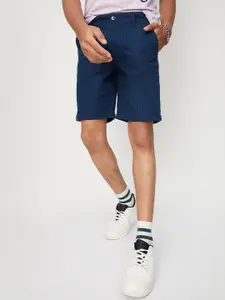 max Boys Checked Pure Cotton Mid-Rise Shorts