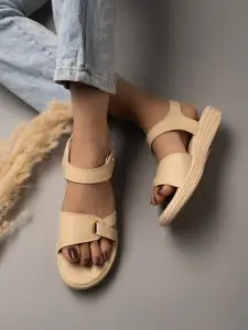 Shoetopia Women Textured Open Toe Flats