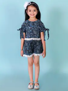 LIL DRAMA Girls Printed Top with Shorts