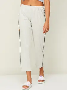 Ginger by Lifestyle Women Mid-Rise Cropped Cotton Lounge Pants