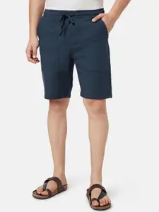 7 Alt by Pantaloons Men Mid-Rise Slim Fit Cotton Shorts