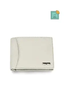 WildHorn Men Leather Two Fold Non Detachable Flap Wallet