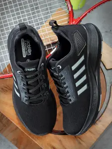 Action Men Mesh Running Non-Marking Sports Shoes ATG-752