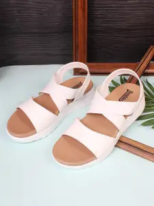 Roadster Women Air Max Open Toe Flats