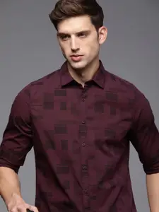 WROGN Slim Fit Geometric Printed Pure Cotton Casual Shirt