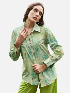 NEOFAA Women Green Floral Printed Casual Shirt