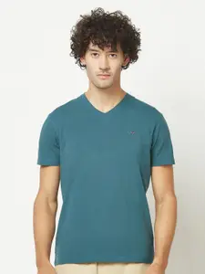 Crimsoune Club V-Neck Regular Fit T-shirt