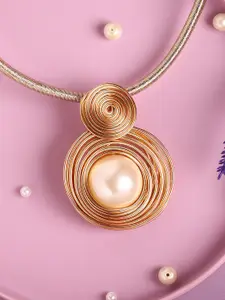 SOHI Gold-Plated Beaded Necklace