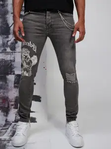boohooMAN Men Skinny Fit Graphic Print Ripped Jeans With Chain