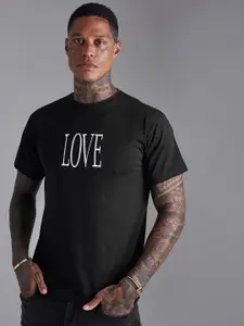 boohooMAN Typography Embroidered Slim Fit T-shirt