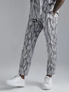 boohooMAN Printed Tapered Fit Trousers