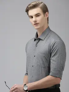 Arrow Manhattan Slim Fit Self-Design Checked Pure Cotton Formal Shirt