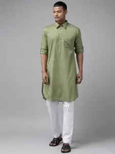 See Designs Floral Regular Pure Cotton Kurta With Pyjamas