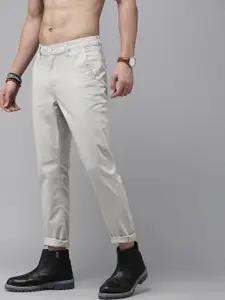 The Roadster Life Co. Men Solid Tapered Fit Smart Casual Chinos Trousers