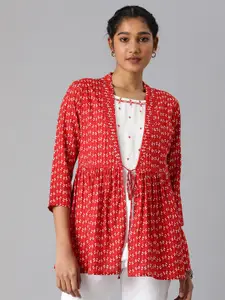 MALHAAR Floral Print Top With Attached Jacket